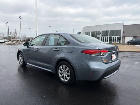 Certified 2022 Toyota Corolla LE w/ Carpet Mat Package (TMS) image 4
