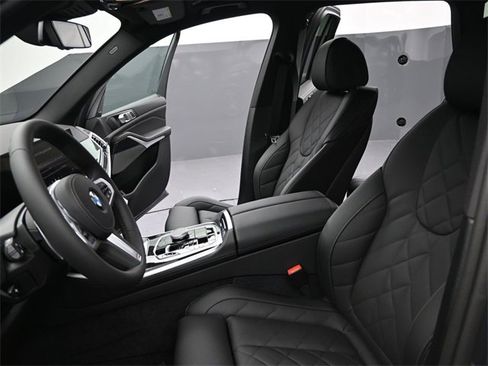 New 2026 BMW X5 xDrive40i w/ M Sport Package image 13