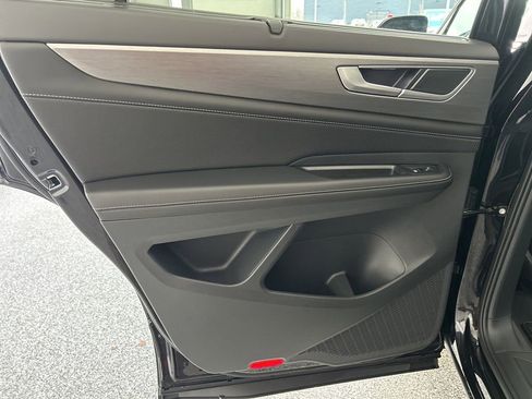 New 2026 Volkswagen Atlas Cross Sport SE image 33