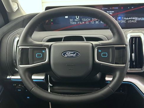 New 2026 Ford Expedition Platinum w/ Driver's Package image 12