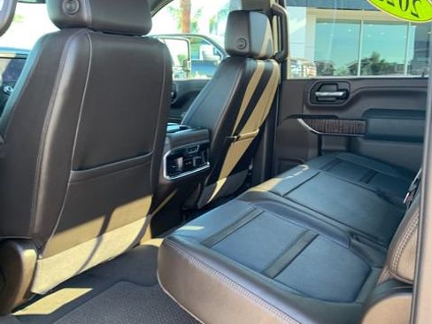 Used 2023 GMC Sierra 2500 Denali AWD/4WD image 15