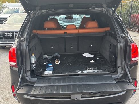 Used 2016 BMW X5 M image 12