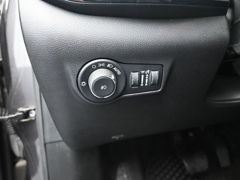Used 2022 Jeep Compass Trailhawk w/ Trailhawk Elite Group AWD/4WD image 11
