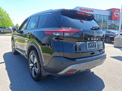 Certified 2023 Nissan Rogue SL w/ SL Premium Package AWD/4WD image 5