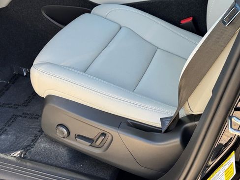 New 2026 Volvo XC40 B5 Ultra w/ Protection Package Premier image 20