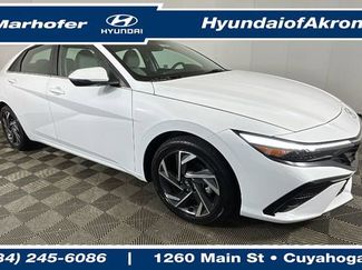 Used 2025 Hyundai Elantra Limited FWD video 1