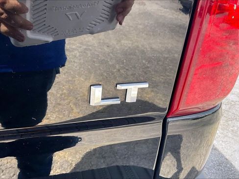 Used 2024 Chevrolet Silverado 1500 LT AWD/4WD image 25