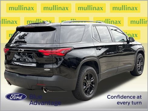 Used 2022 Chevrolet Traverse LS w/ Midnight/Sport Edition image 4