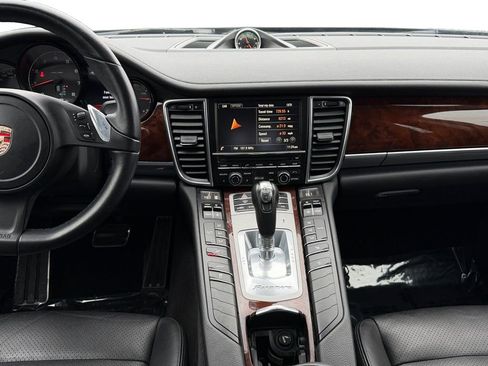 Used 2014 Porsche Panamera 4 image 11