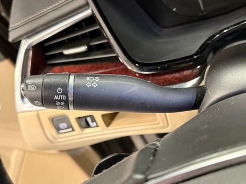 Used 2019 Cadillac XT5 Luxury FWD image 20