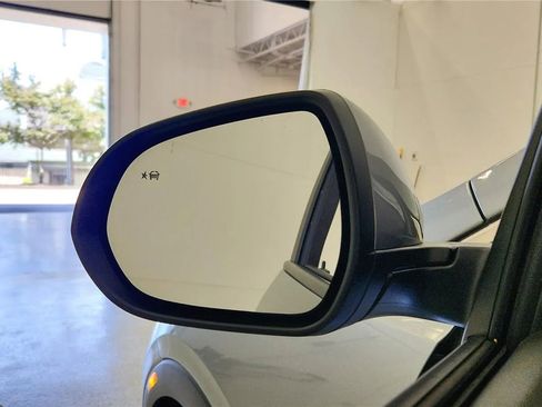 Used 2025 Buick Encore GX Preferred FWD image 28