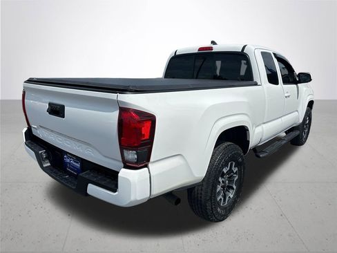 Used 2022 Toyota Tacoma SR w/ SR Convenience Package RWD image 6