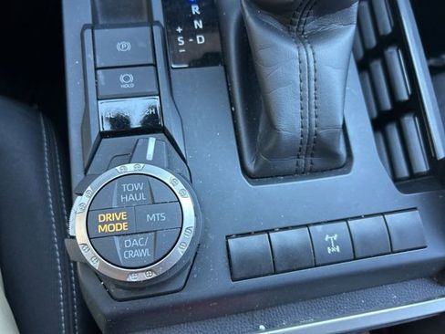 Used 2024 Toyota Tacoma TRD Off-Road image 16