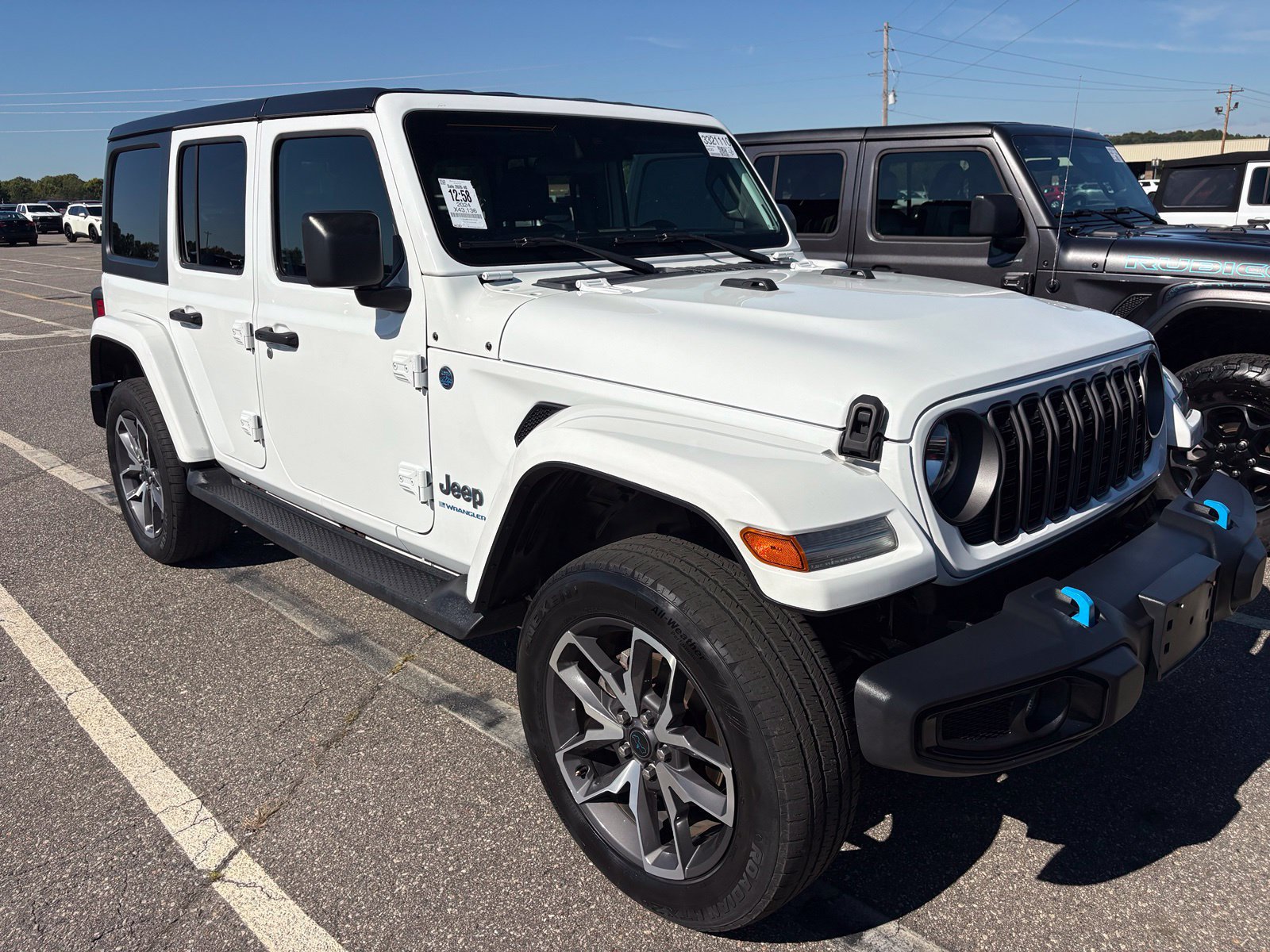 Used 2024 Jeep Wrangler Unlimited w/ Dual Top Group AWD/4WD image 1