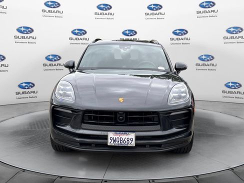 Used 2026 Porsche Macan AWD/4WD image 8