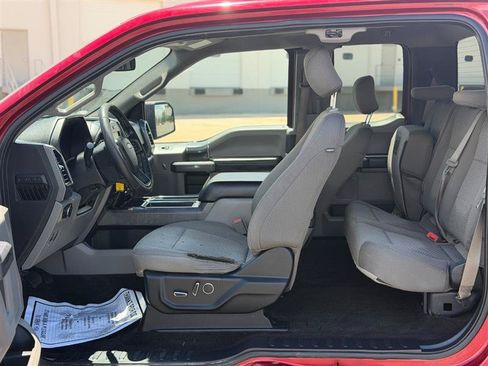 Used 2018 Ford F150 XLT w/ Equipment Group 302A Luxury AWD/4WD image 12