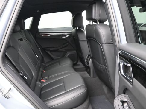 New 2026 Porsche Macan S image 21