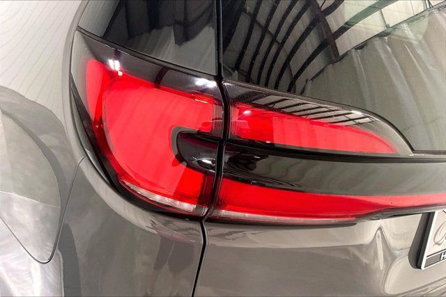 Used 2022 Chrysler Pacifica Touring-L FWD image 30
