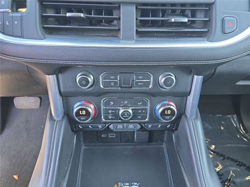 Used 2021 GMC Yukon XL SLT w/ SLT Luxury Plus Package AWD/4WD image 28