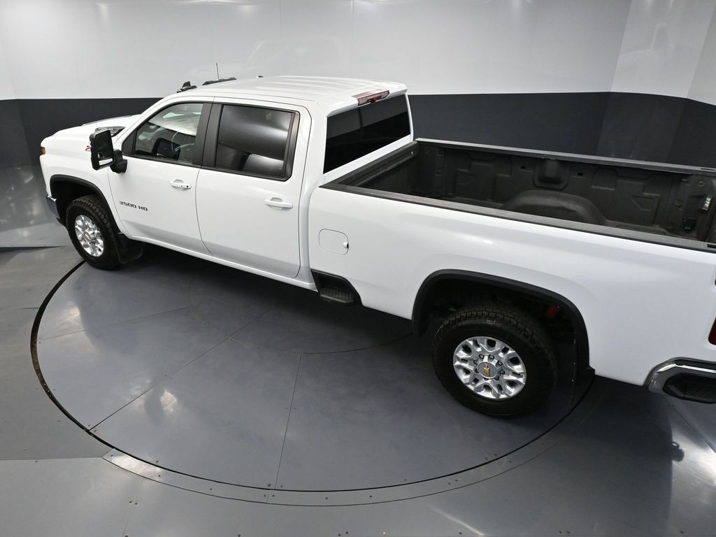 Used 2025 Chevrolet Silverado 3500 LT w/ Safety Package AWD/4WD image 43