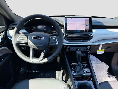 New 2026 Jeep Compass Limited w/ Sun, Sound & Navigation Group AWD/4WD image 25