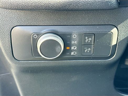 Used 2022 Ford Escape S image 11