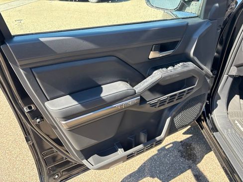 Certified 2026 Toyota Tacoma TRD Sport w/ TRD Sport Premium Package AWD/4WD image 12