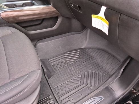 Used 2025 Chevrolet Silverado 1500 RST image 38