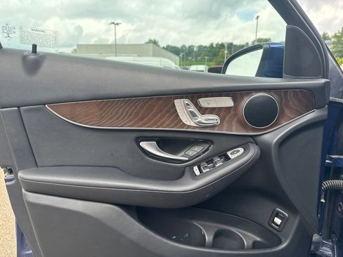 Certified 2019 Mercedes-Benz GLC 300 4MATIC image 11