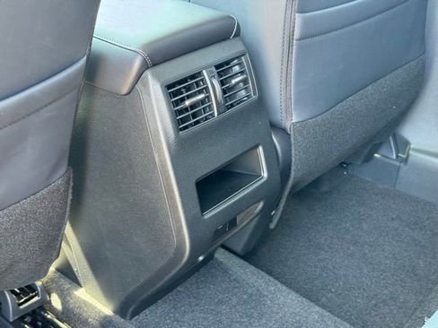 New 2026 Mitsubishi Outlander FWD image 14