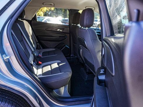 Used 2025 Chevrolet TrailBlazer LT image 18