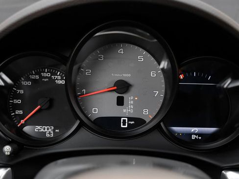 Used 2019 Porsche 718 Cayman S RWD image 20