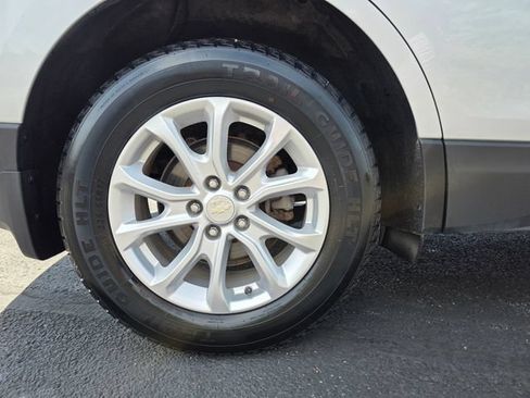 Used 2018 Chevrolet Equinox LT AWD/4WD image 9