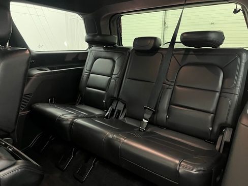 Used 2020 Lincoln Navigator Reserve w/ Equipment Group 208A Reserve image 32