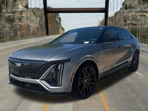 New 2026 Cadillac Lyriq V AWD/4WD image 3