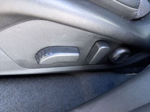 Certified 2025 Subaru Forester Premium image 18