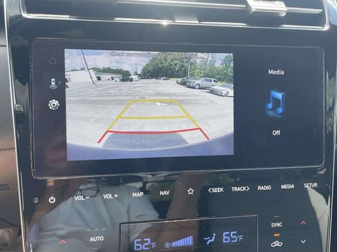 Used 2024 Hyundai Santa Cruz SEL w/ Activity Package FWD image 16