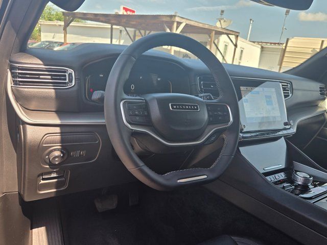 Used 2025 Jeep Wagoneer L Series II AWD/4WD image 15
