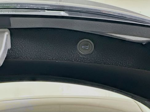 Used 2025 Tesla Model 3 Long Range RWD image 31