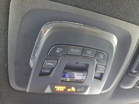 Used 2023 Toyota Corolla XSE FWD image 35