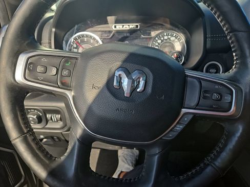 Used 2020 RAM 1500 Laramie w/ Sport Appearance Package AWD/4WD image 4