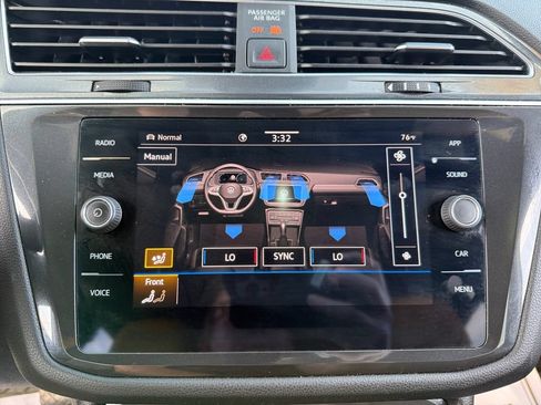 Used 2022 Volkswagen Tiguan SE AWD/4WD image 28