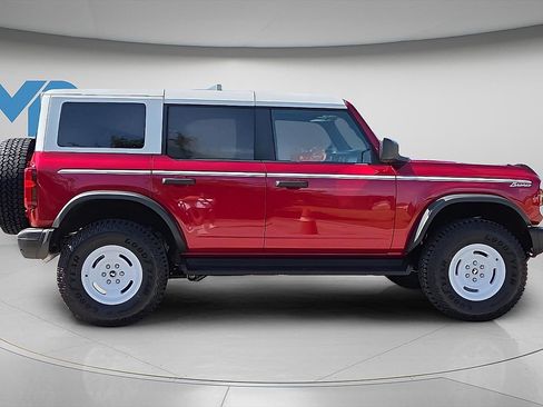 Used 2025 Ford Bronco Heritage Edition AWD/4WD image 6