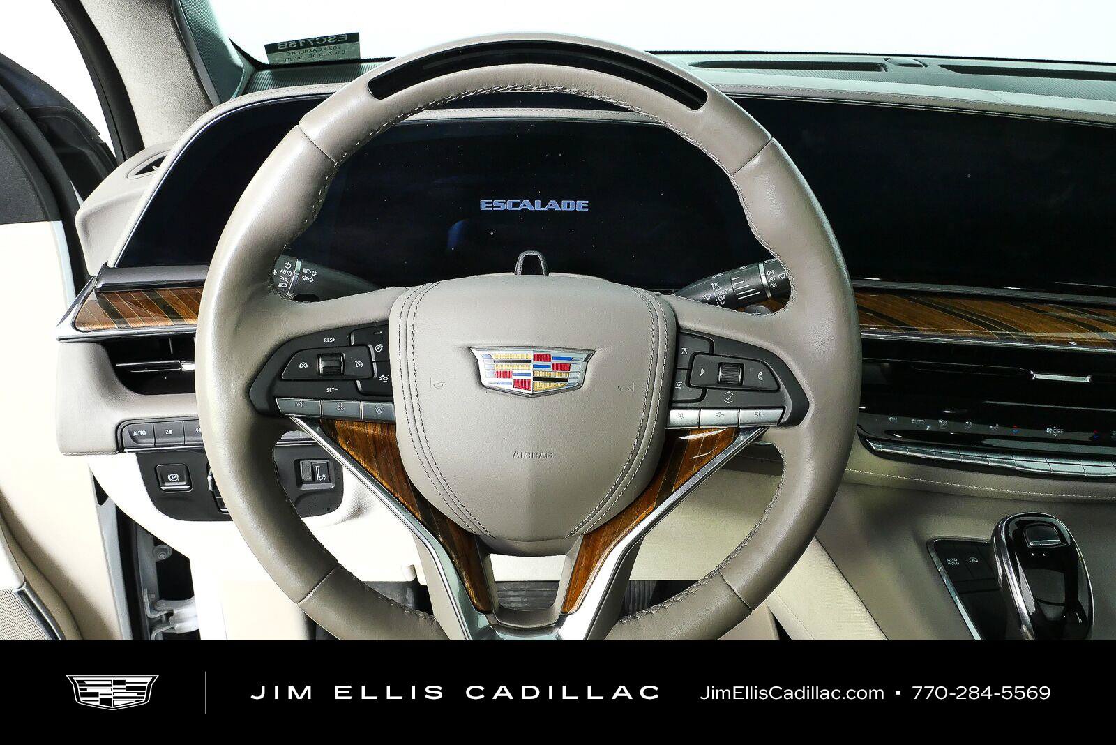 Used 2023 Cadillac Escalade ESV Sport Platinum w/ LPO, ONYX Package AWD/4WD image 8