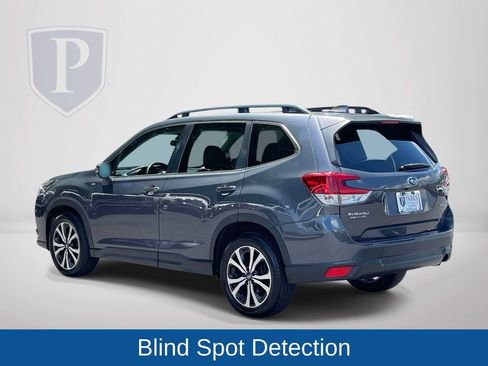 Used 2022 Subaru Forester Limited AWD/4WD image 6