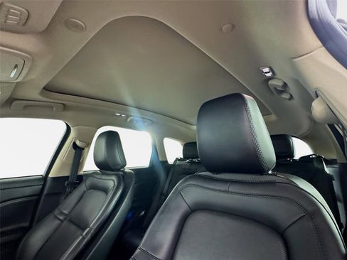 Used 2023 Lincoln Corsair Reserve FWD image 15