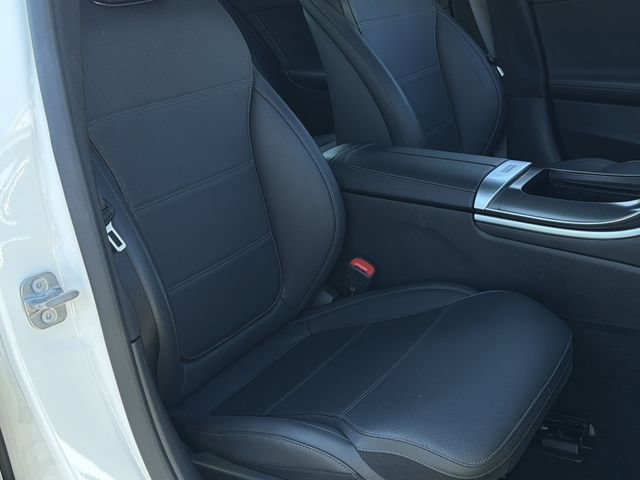 Used 2025 Mercedes-Benz C 300 4MATIC Sedan image 28