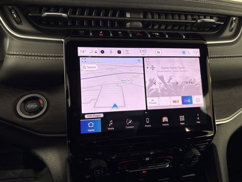 New 2025 Jeep Grand Cherokee Limited image 11