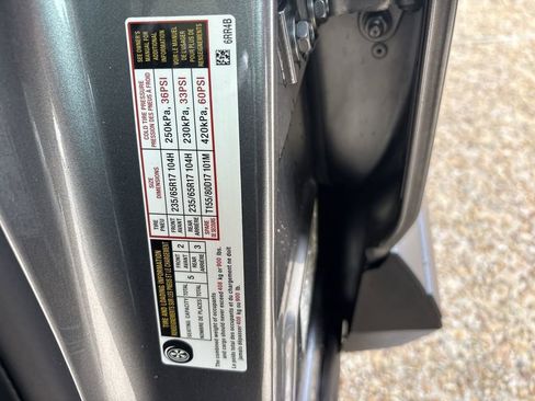 Used 2021 Nissan Rogue S FWD image 33