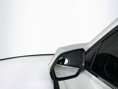 Used 2024 Volkswagen Atlas SE w/ Panoramic Sunroof Package FWD image 16
